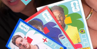 Figurinhas da Copa comprada nos EUA t&ecirc;m a borda com as cores da bandeira do pa&iacute;s  Foto: Reprodu&ccedil;&atilde;o/Instagram