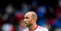 Jogador dinamarquês Christian Eriksen foi hospitalizado após sofrer um desmaio no jogo amistoso contra a Ucrânia  Foto: Ulrik Pedersen/NurPhoto via Getty Images