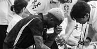 Wesley se machucou na partida contra o Egito, no s&aacute;bado, 6  Foto: Reprodu&ccedil;&atilde;o/Instagram/@wesleyfranca03_