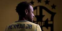 Neymar posa para ensaio do Brasil para a Copa do Mundo  Foto: Getty Images
