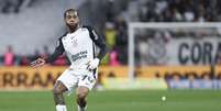 Mart&iacute;nez em a&ccedil;&atilde;o pelo Corinthians Foto: Ricardo Moreira/Getty Images / Esporte News Mundo