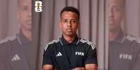 Artan deve apitar jogos no Canad&aacute; &ndash;  Foto: Facebook @OmarAbdulkadirArtan / Jogada10