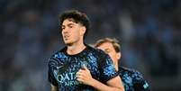 Bastoni vai continuar na Inter, assegura empres&aacute;rio - Foto: Marco Luzzani/Getty Images / Jogada10