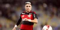 At&eacute; mais? Luiz Ara&uacute;jo, do Flamengo, pode pintar no Al-Sadd - Foto: Adriano Fontes / Flamengo / Jogada10