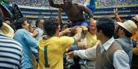 Pel&eacute; foi eleito a maior lenda da hist&oacute;ria das Copas segundo a BBC (Foto: Alessandro Sabbatini/ Getty Images)  Foto: Getty Images / BBC News Brasil