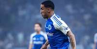 Volante vive melhor fase da carreira no elenco de Artur Jorge - Foto: Gustavo Aleixo / Cruzeiro / Jogada10