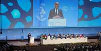 Secret&aacute;rio-geral da Conven&ccedil;&atilde;o Quadro das Mudan&ccedil;as Clim&aacute;ticas da ONU (UNFCCC), Simon Stiell, discursa na abertura da confer&ecirc;ncia em Bonn, na Alemanha. Imagem de arquivo de 3 de junho de 2024.  Foto: &copy; UNFCCC/ divulga&ccedil;&atilde;o / RFI
