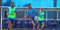 Lu&iacute;s Castro prepara elenco para a sequ&ecirc;ncia da temporada ap&oacute;s a Copa do Mundo - Lucas Uebel/Gr&ecirc;mio FBPA Foto: Jogada10