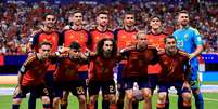 Na estreia diante de Cabo Verde, Cucurella, camisa 24, est&aacute; entre os titulares, j&aacute; carregando o status de mais novo refor&ccedil;o do Real Madrid  Foto: Buda Mendes/Getty Images