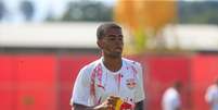 Na foto, Fl&aacute;vio Miguel, jogador do time sub-17 do Red Bull Bragantino. Foto: Fernando Roberto/Red Bull Bragantino / Esporte News Mundo