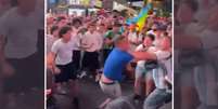 Torcedores de Argentina e Arg&eacute;lia trocam socos na Times Square - Reprodu&ccedil;&atilde;o de v&iacute;deo Foto: Jogada10