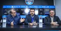 Em apresenta&ccedil;&atilde;o de dirigente, Roman fala sobre sa&iacute;da de Arthur - Foto: LUCAS UEBEL/GREMIO FBPA / Jogada10