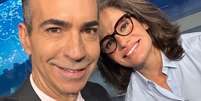 Os &acirc;ncoras do 'Jornal Nacional', C&eacute;sar Tralli e Renata Vasconcellos: a Globo ainda &eacute; a emissora preferida por quem busca not&iacute;cias  Foto: Reprodu&ccedil;&atilde;o