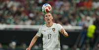 Lukas Provod (República Tcheca) durante jogo de estreia na Copa do Mundo. Foto: Associated Press / Alamy