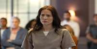 Condenada por um crime que n&atilde;o cometeu, Adriana enfrentar&aacute; adversidades atr&aacute;s das grades  Foto: Manoella Mello/Globo / Revista Malu