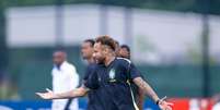 Neymar voltou a treinar no campo nesta semana  Foto: GILSON MELO/AGÊNCIA FACTO / Estadão