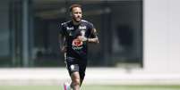 Na terça-feira, 16, Neymar treinou pela primeira vez no gramado  Foto: Rafael Ribeiro / CBF, Nelson Terme / CBF