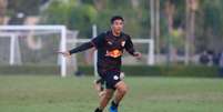 Dudu, jogador do time sub-20 do Red Bull Bragantino. Foto: Fernando Roberto/Red Bull Bragantino / Esporte News Mundo