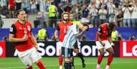 Messi desperdiçou pênalti diante da Áustria –  Foto: Michael Steele/Getty Images / Jogada10
