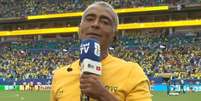 Rom&aacute;rio em transmiss&atilde;o pela Caz&eacute; TV.  Foto: Reprodu&ccedil;&atilde;o/ Redes Sociais