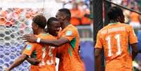 P&eacute;p&eacute; fez o primeiro gol da Costa do Marfim sobre Cura&ccedil;ao. Foto: Dan Mullan/Getty Images / Jogada10
