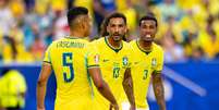 Danilo elogiou a atua&ccedil;&atilde;o da Sele&ccedil;&atilde;o Brasileira  Foto: RODOLFO BUHRER/AGIF - AG&Ecirc;NCIA DE FOTOGRAFIA / Getty Images