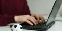 Conhe&ccedil;a plataformas de apostas online que oferecem apostas gr&aacute;tis  Foto: iStock