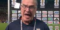 Bielsa se irritou ap&oacute;s elimina&ccedil;&atilde;o do Uruguai - Reprodu&ccedil;&atilde;o de TV Foto: Jogada10