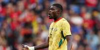 Jogador da Inglaterra, Spence, n&atilde;o apertou a m&atilde;o de Partey - Foto: Reprodu&ccedil;&atilde;o / Jogada10