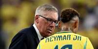 Por que Neymar n&atilde;o jogou contra o Jap&atilde;o? Ancelotti teve conversa s&eacute;ria e decisiva com o camisa 10: 'Tinha falado com ele que...'.  Foto: Getty Images / Purepeople