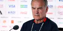 Bielsa causou polêmica na campanha do Uruguai na Copa - Foto: Florencia Tan Jun/Getty Images / Jogada10