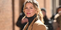 Para ficar com cheiro de rica e banho tomado no inverno: esses 3 perfumes nacionais com aroma de limpeza deixam os importados caros no chinelo. Foto: Getty Images / Purepeople