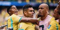 Brasil comemora gol contra o Japão  Foto: MARCELO MACHADO DE MELO / FOTOARENA/ESTADÃO CONTEÚDO