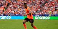 Cody Gakpo (Holanda) durante jogo contra a Tunísia, no dia 25.06.2026. Foto: Associated Press / Alamy