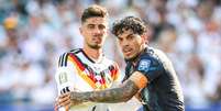 Havertz encara Gómez em jogo entre Alemanha e Paraguai  Foto: WILLIAM VOLCOV / AGÊNCIA O DIA/ESTADÃO CONTEÚDO
