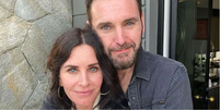 Nem a atriz nem o m&uacute;sico comentaram publicamente a informa&ccedil;&atilde;o at&eacute; o momento  Foto: X/@@PopBase / Famosos e Celebridades
