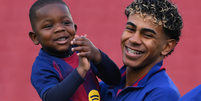 F&atilde; de Shakira e praticante de golfe: com s&oacute; 4 anos de idade, o irm&atilde;o mais novo de Lamine Yamal, da Espanha, estoura o fofur&ocirc;metro da Copa 2026 com esses 4 momentos divertidos.  Foto: Getty Images / Purepeople