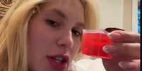 Virginia diz que usou IA para saber quais remédios tomar para gripe nos EUA.  Foto: Reprodução/ Redes Sociais