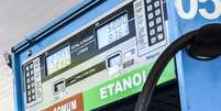 Bomba de combust&iacute;vel de gasolina e etanol  Foto: Jos&eacute; Cruz/Ag&ecirc;ncia Brasil / Estad&atilde;o