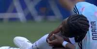 Onana sofreu a les&atilde;o em disputa de jogada com americano Pulisic - Foto: Reprodu&ccedil;&atilde;o de TV / Jogada10
