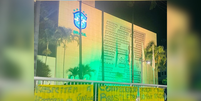 Torcida organizada protesta na sede da CBF ap&oacute;s queda do Brasil na Copa: 'Fraudulenta'  Foto: Reprodu&ccedil;&atilde;o/Instagram/@nucleobr