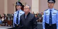 Yang Youlin teria se aproveitado de seus cargos para ajudar terceiros a obter contratos de engenharia e financiamento  Foto: CCTV / BBC News Brasil