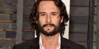 Para exalar cheiro de milion&aacute;rio e sofistica&ccedil;&atilde;o no inverno: estes s&atilde;o os 4 melhores perfumes masculinos do Botic&aacute;rio com madeiras e especiarias marcantes. Foto: Getty Images / Purepeople