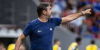 Artur Jorge destacou a eficácia do adversário em derrota do Cruzeiro - Foto: Gustavo Aleixo/Cruzeiro / Jogada10