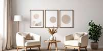 Dos ambientes minimalistas aos espa&ccedil;os cheios de mem&oacute;ria, os estilos de decora&ccedil;&atilde;o ajudam a traduzir a personalidade dos moradores Foto: Canva / Bons Fluidos