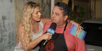 L&iacute;via Andrade entrega pr&ecirc;mio da Globo e encontra vencedor com avental do MasterChef  Foto: Reprodu&ccedil;&atilde;o/TV Globo