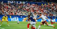 Mbapp&eacute; lamenta derrota da Fran&ccedil;a para a Espanha &ndash;  Foto: Simon Morcel / FFF / Jogada10