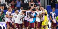 Sele&ccedil;&atilde;o da Espanha celebra gol de Pedro Porro sobre a Fran&ccedil;a, nesta ter&ccedil;a-feira, 14, pela semifinal da Copa do Mundo  Foto: Getty Images