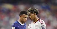 Lamine Yamal e Kylian Mbapp&eacute;, na semifinal entre Fran&ccedil;a e Espanha nesta ter&ccedil;a-feira, 14  Foto: Hector Vivas - FIFA/FIFA via Getty Images