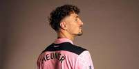 Thomas Meunier estava livre no mercado antes de acertar com o Sunderland - Foto: Divulga&ccedil;&atilde;o/Sunderland / Jogada10